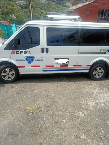 DFSK Van Pasajeros C37 1.5 9 Pasajeros
