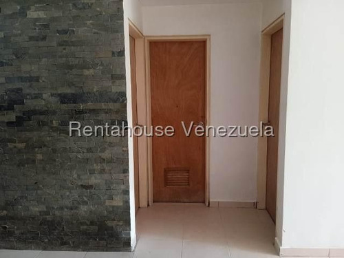 Apartamento Remodelado En Venta Parque Caiza 25-21019