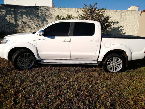 Toyota Hilux 2014 2.7 Sr Cab. Dupla 4x2 Flex Aut. 4p