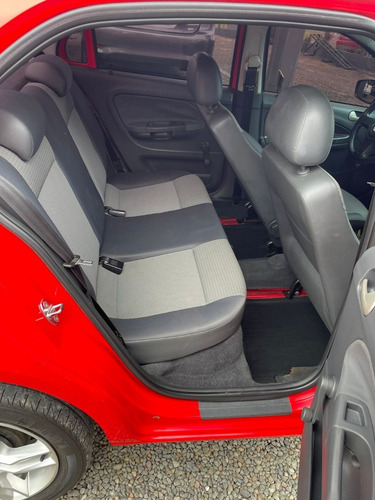 Imagem 5 de 10 de Vw Voyage 1.0