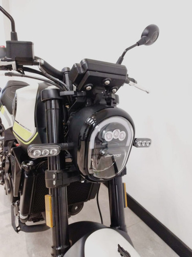 Imagen 12 de 24 de Benelli Leoncino 250 Abs