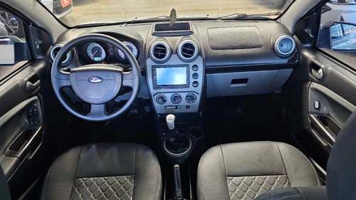Ford Fiesta 1.0 MPI SEDAN 8V FLEX 4P MANUAL