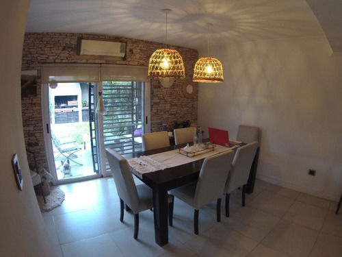 Imagen 5 de 23 de Casa En Venta 4 Ambientes- Villa Udaondo
