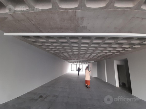Imagen 18 de 22 de Edificio En Alquiler - Santa Rosa Al 800
