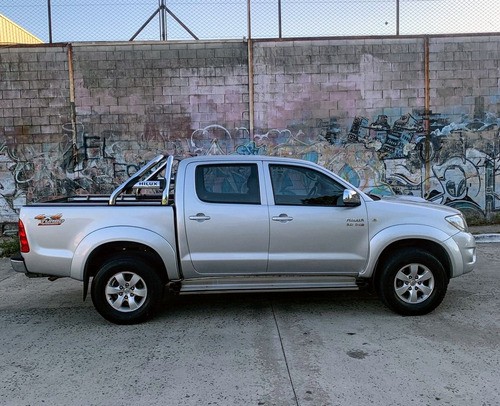Toyota Hilux Pick-up 3.0 Cd Srv Cuero I 171cv 4x4