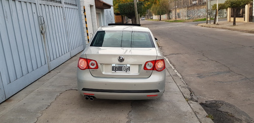Volkswagen Vento 2.0 T Fsi Elegance Dsg 2010