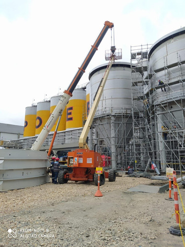 Imagen 7 de 10 de Alquiler De Manlift Brazos Elevadores Transporte Inmediato