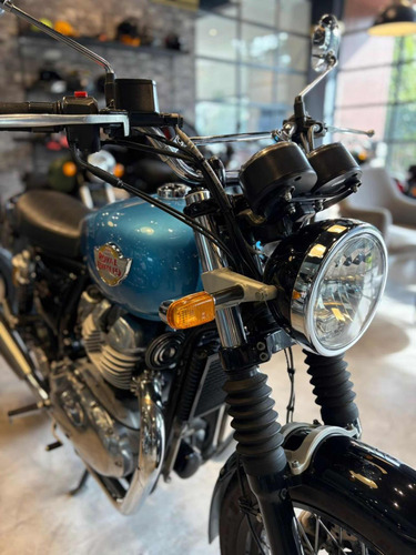 Interceptor 650 Con Escapes S&s