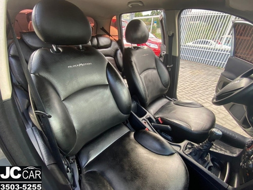 Imagem 8 de 9 de Fiat Stilo Attractive 1.8