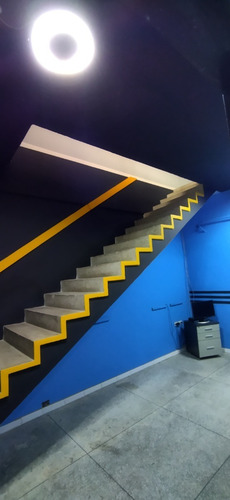 Imagen 5 de 14 de Local Avenida Bolívar Norte A Pie De Calle, Entrega Totalmente Remodelado. Traspaso!!!