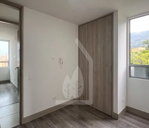 En Venta Apartamento Sector Loma De Los Mesa Envigado Piso Alto