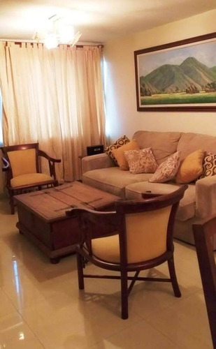 Imagen 6 de 19 de Townhouse En Venta Residencia Las Trinitarias