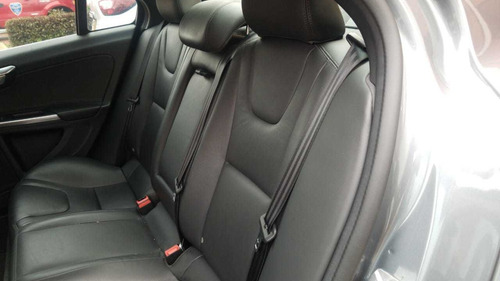 Volvo S60 2017 T4 2.0 Gris Osmio
