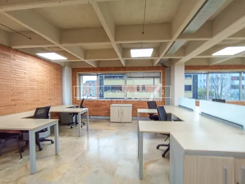 Oficina En Arriendo En Chicó Reservado