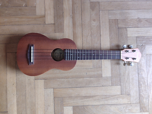 Ukulele Ibanez Uks10