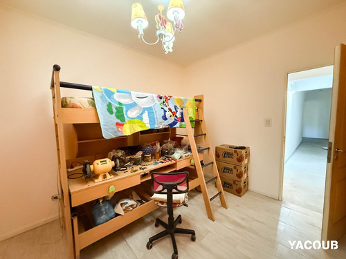 Casa En Venta - 5 Dormitorios 3 Baños - Villa Elvira