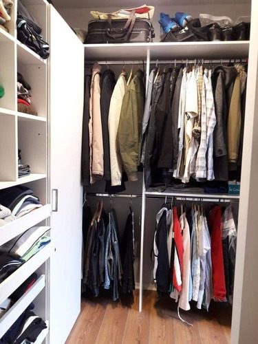 Hermosa Casa Moderna, Funcional, Amplia Y Luminosa; Con Patio Parquizado, Cancha De Basquet, Sauna E Invernadero. Totalmente Equipada Y Con Todos Los Servicios.apta Credito Hipotecario.