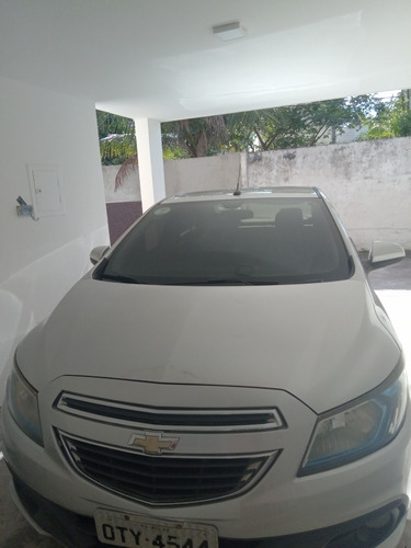 Imagem 10 de 10 de Prisma Sedan Automático Gm 1.4 2014/2014-r$-47.500,00