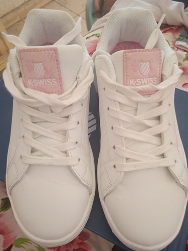 Tenis Marca K-swiss Rosa Con Blanco Solo 1 Puesta 