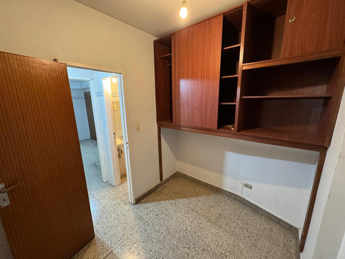 Venta Depto. 4 Amb C/dependencia. Belgrano.84 M2.