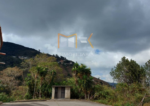 Casa En Venta Urbanización El Araguaney , Vía El Junquito , Caracas