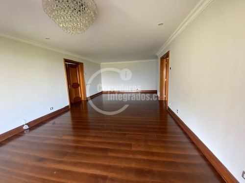 Departamento En Arriendo De 5 Dorm. En Vitacura
