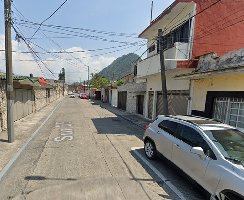 Sk01- Casa En Remate Bancario En C. Sur 35, Centro, Orizaba, Ver. (65% Debajo De Su Valor Comercial)