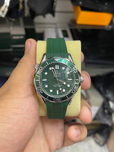 Reloj Omeg.a Seamaste.r 40mm Automático Correa De Caucho Verde Verde Verde (Usado)