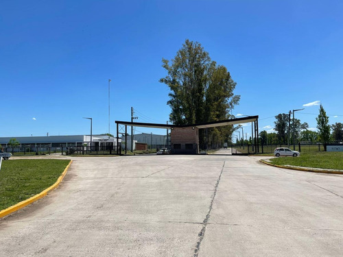 Imagen 2 de 24 de Galpón Industrial A Estrenar 2500 M² Cub. Parque Industrial Moreno 1- Moreno