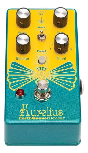 Pedal Chorus EarthQuaker Devices Aurelius Verde Escuro para