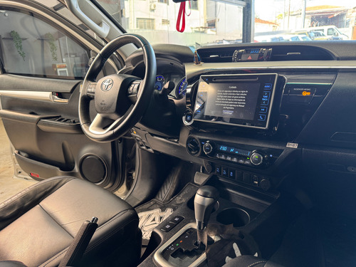 Toyota Hilux 2.8 Tdi Srv Cab. Dupla 4x4 Aut. 4p