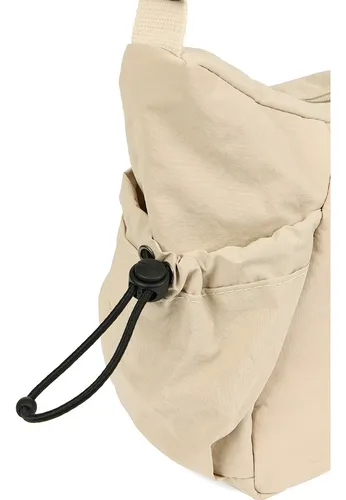 Bandolera Canva Modelo Mykonos De Nylon Con Bolsillo 30553 Crema Lisa