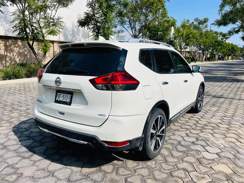 Nissan X-Trail 2.5 Exclusive 3 Row Cvt