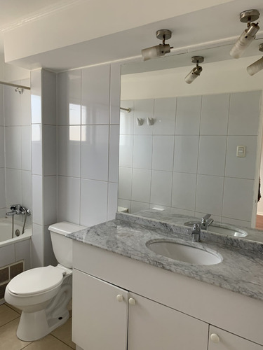Linda Casa Dentro De Condominio