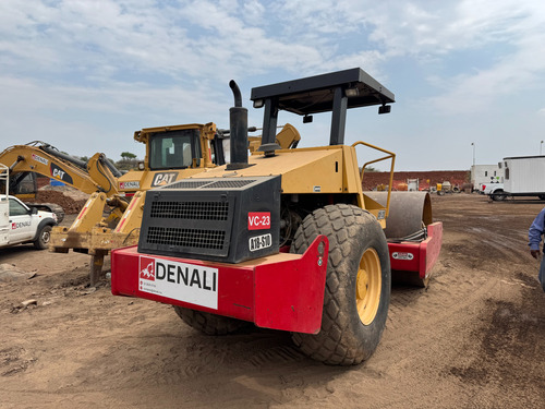 Vibrocompactador Dynapac Ca250d