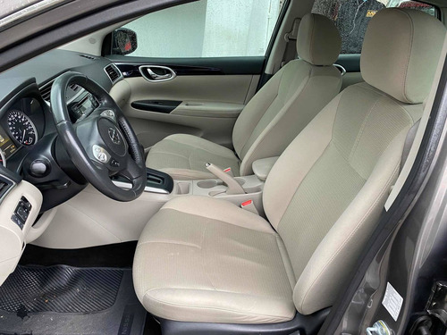 Imagen 10 de 12 de Nissan Sentra 2017 1.8 Advance Cvt