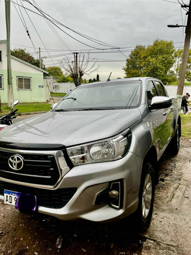 Toyota Hilux 2.8 Cd Sr 177cv 4x4