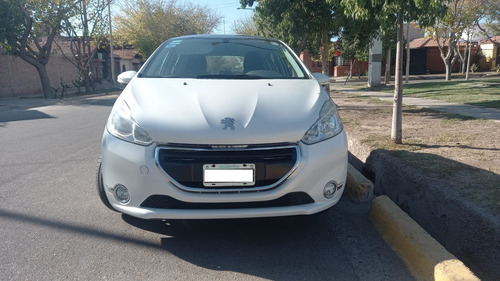 Peugeot 208 1.6 Allure