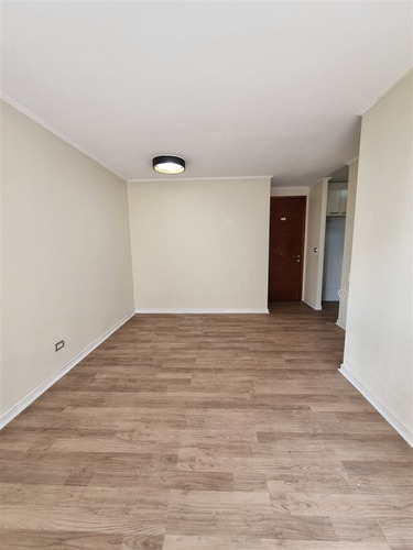 Departamento En Venta De 2 Dorm. San Miguel - Metro Lo Vial