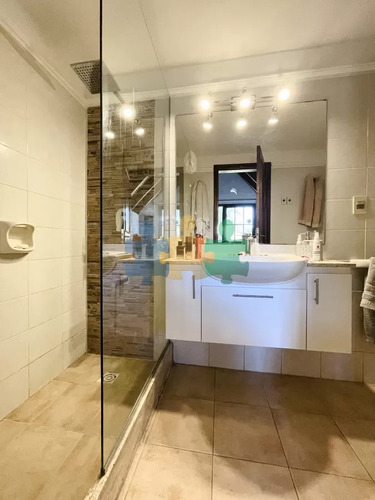 Cómoda Casa De 5 Dormitorios Y Piscina Climatizada En Punta Del Este - Ref : Eqp5579