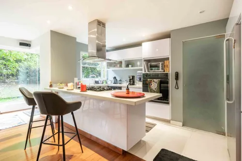 Apartamento En Venta En Bellavista. Cod V8238