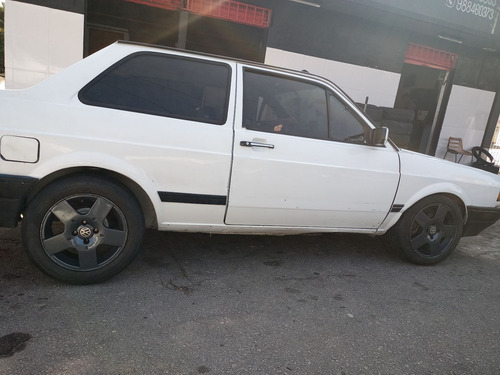 Imagem 2 de 9 de Volkswagen Voyage Antigo