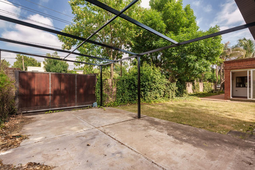 Casa Venta Funes 2 Dormitorios Jardin Miramar Esquina Maistegui
