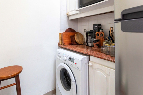 Única En Su Estilo. Venta De Casa En Malvin, 5 Dormitorios, Padrón Único.