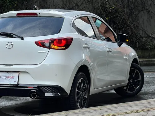 Mazda 2 Grand Touring 2.0 Carbon Edition