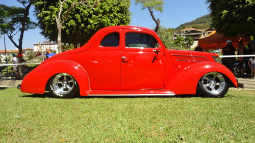 Ford Coupe 1937 V8  Hot Rod