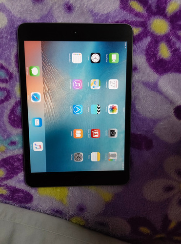 iPad  Apple  Mini 1st Generation 2012 A1432 7.9  16gb Gris