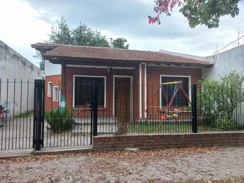 Chalet Céntrico En Las Heras