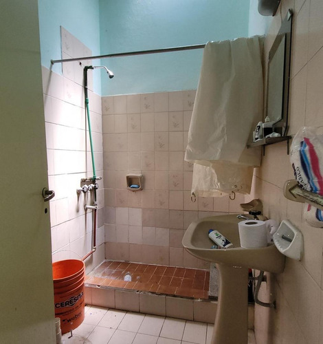 Imagen 5 de 10 de Casa A Reciclar - Lote 10 X 30 - Ituzaingo Norte