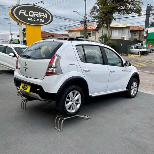 Renault Sandero Stepway SANDERO STEPWAY Hi-Flex 1.6 16V 5p Aut.